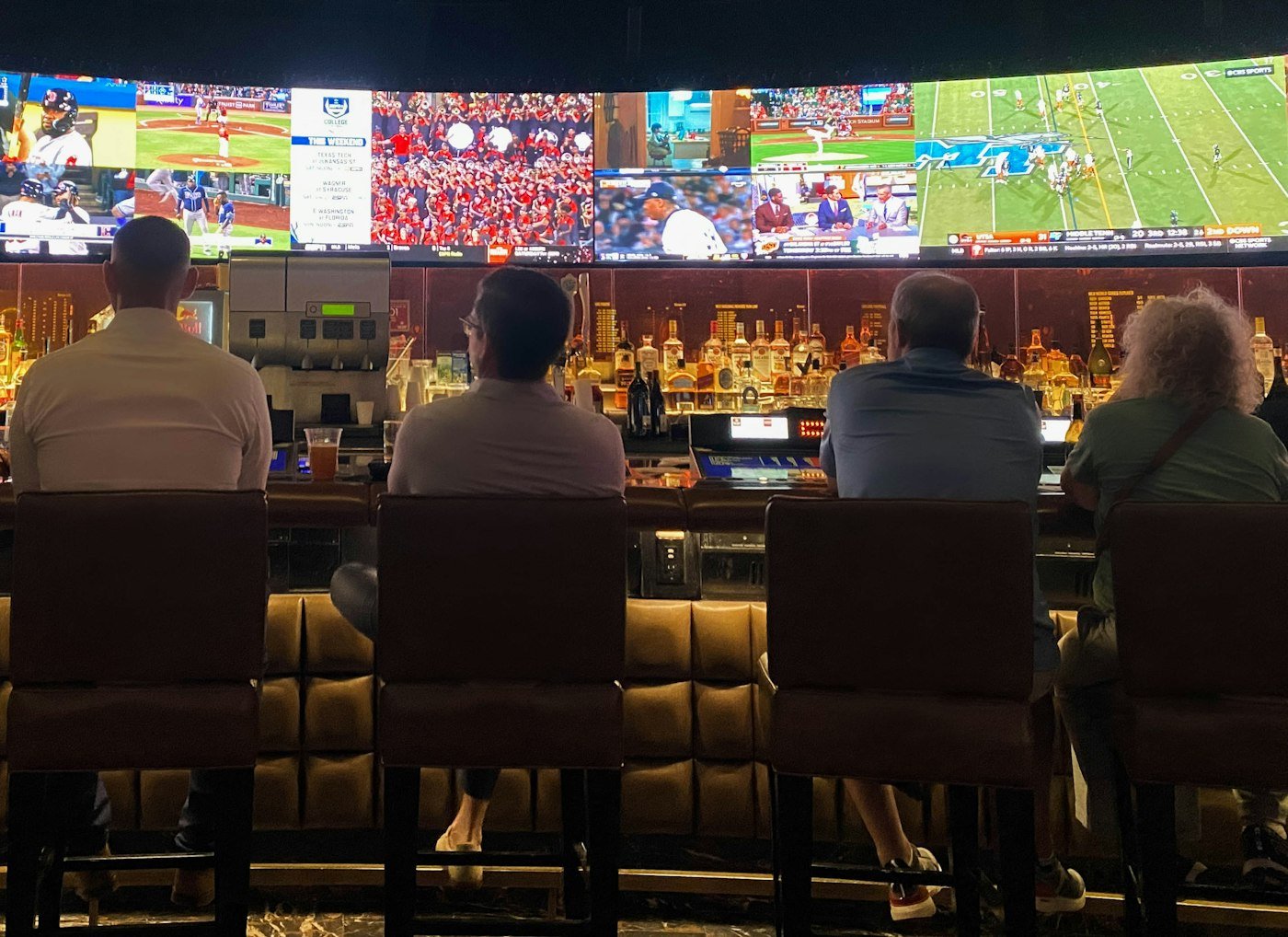 Sports Bar scenario