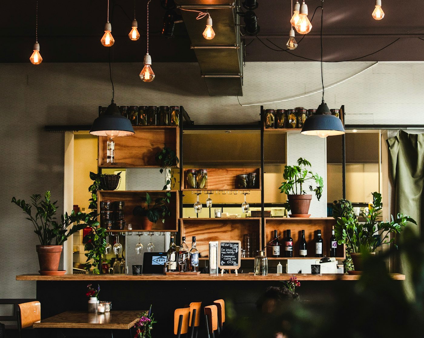 Neighborhood Café scenario