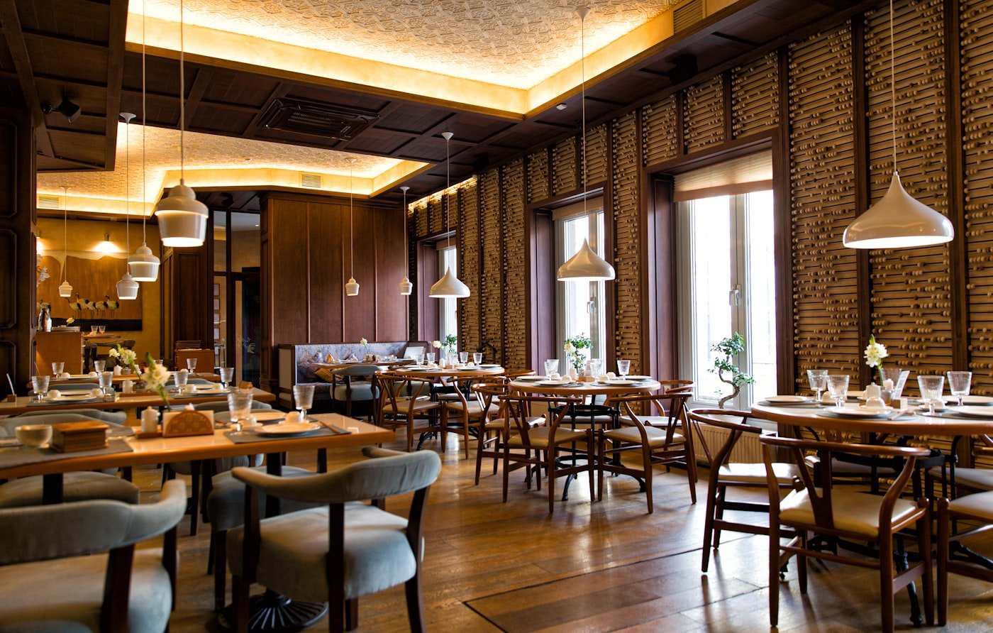Restaurant, Brooklyn Heights scenario